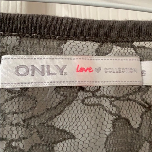 Lacey Grey Top (ONLY) - Picture 2 of 4